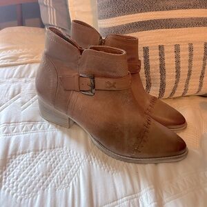 Brown boots - Walk with me by Coldwater Creek